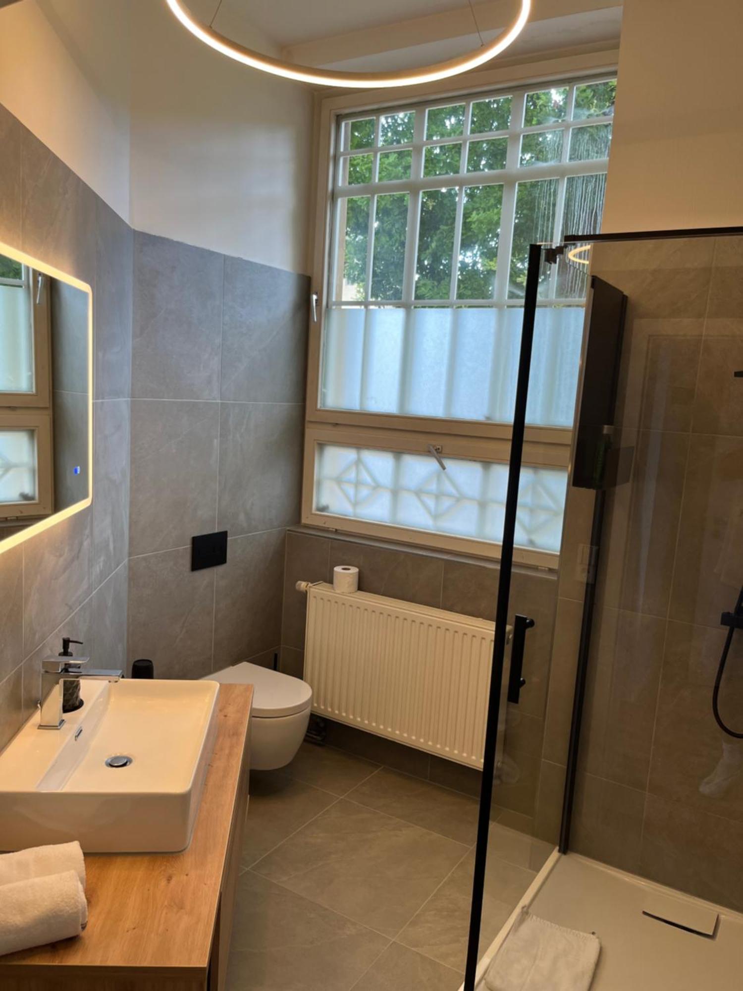 Hotel Hahn Gondelsheim الغرفة الصورة